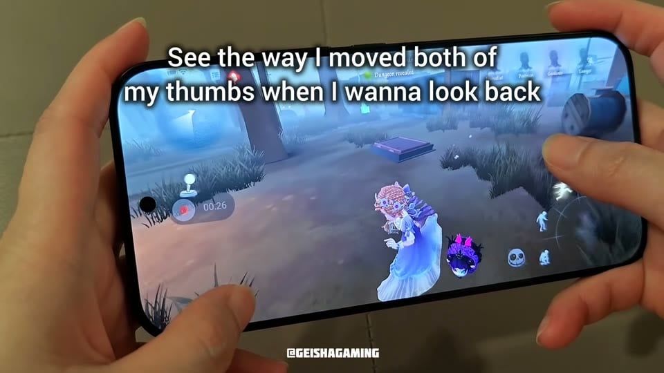 Identity V look back both thumbs while kiting