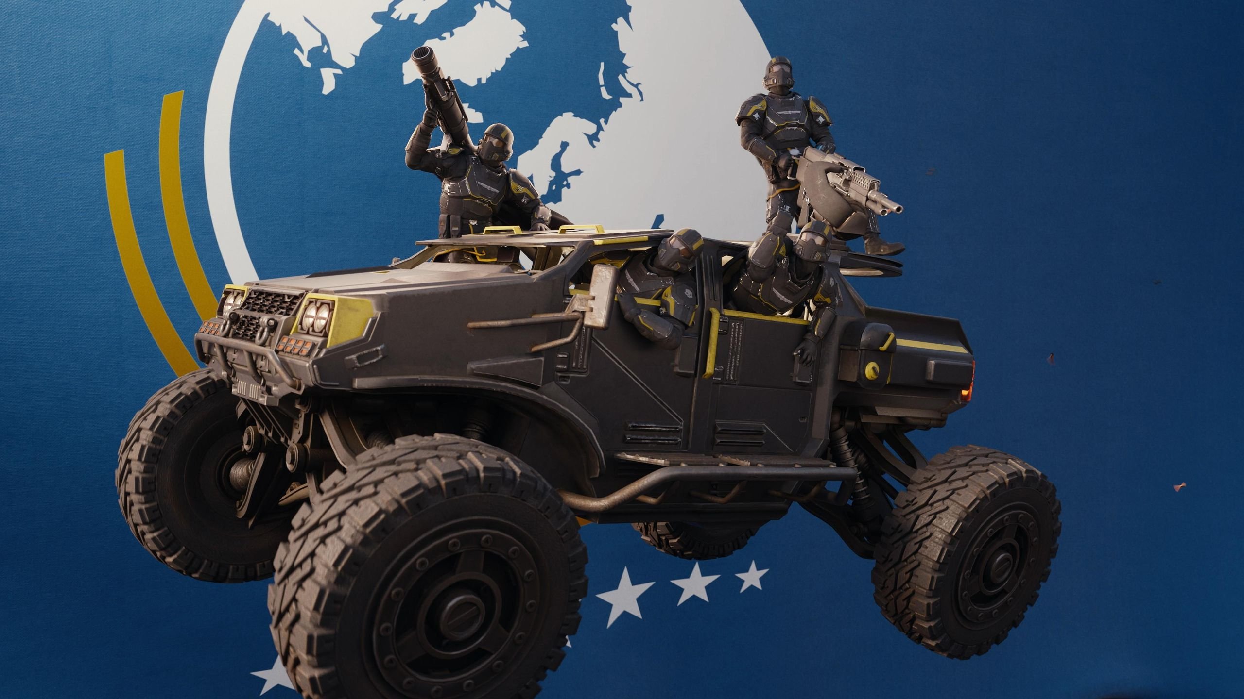 Fast Recon Vehicle traversing a Scorched Moor desert biome in Helldivers 2