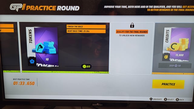 Tampilan antarmuka mode latihan Grand Prix Asphalt 9